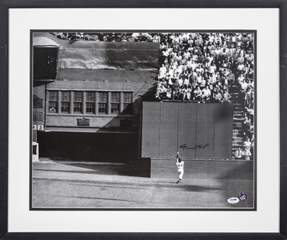 Willie Mays Signed Photo Of "The Catch" In 25x21 Framed Display (PSA/DNA)